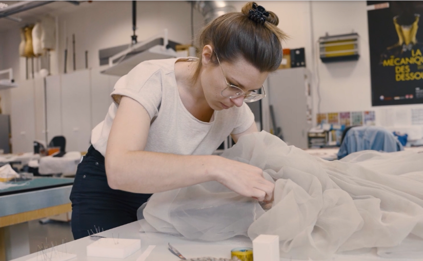 Fondation : une robe de collection restaurée par une étudiante de l’INP